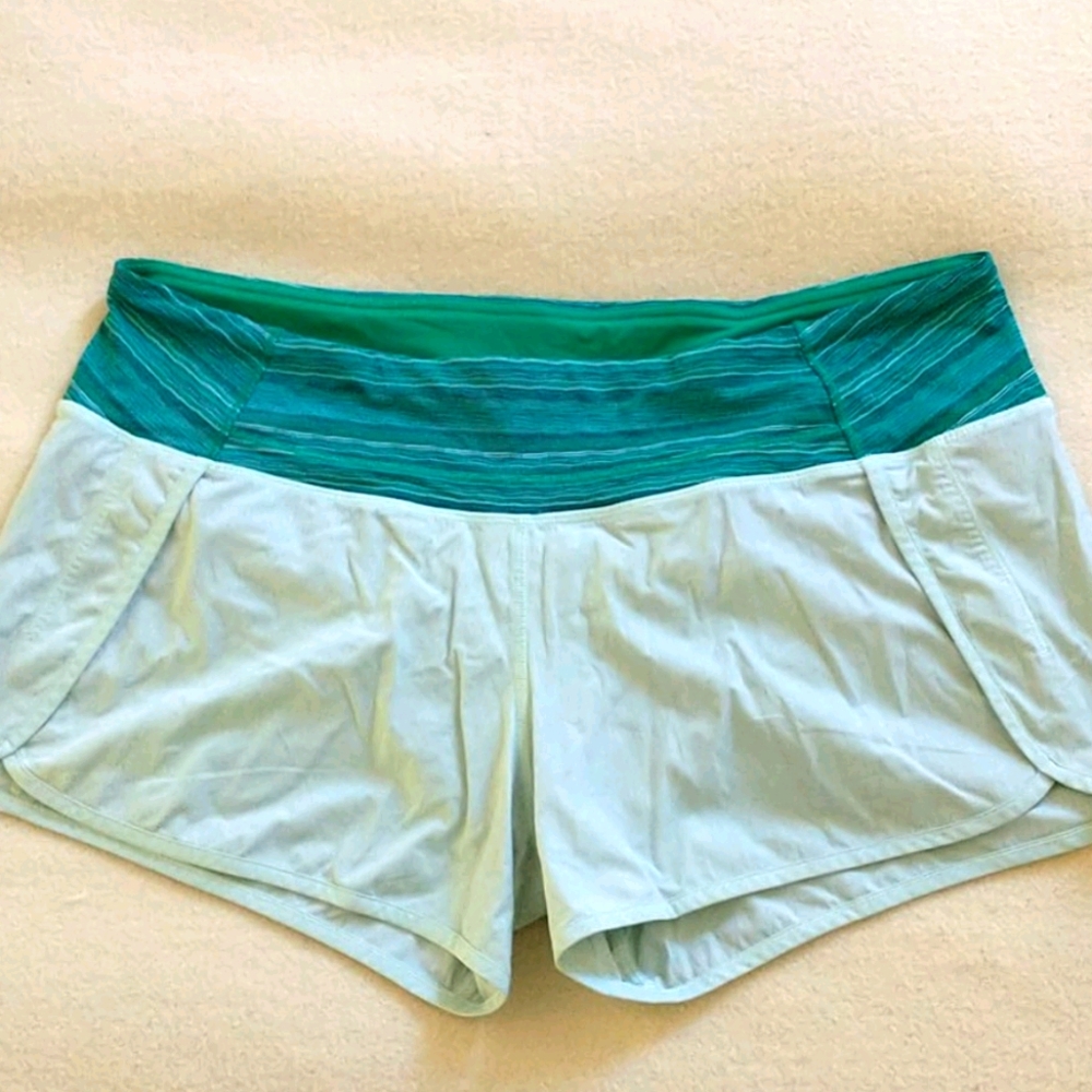 Lululemon 12 Run Times Mint shorts